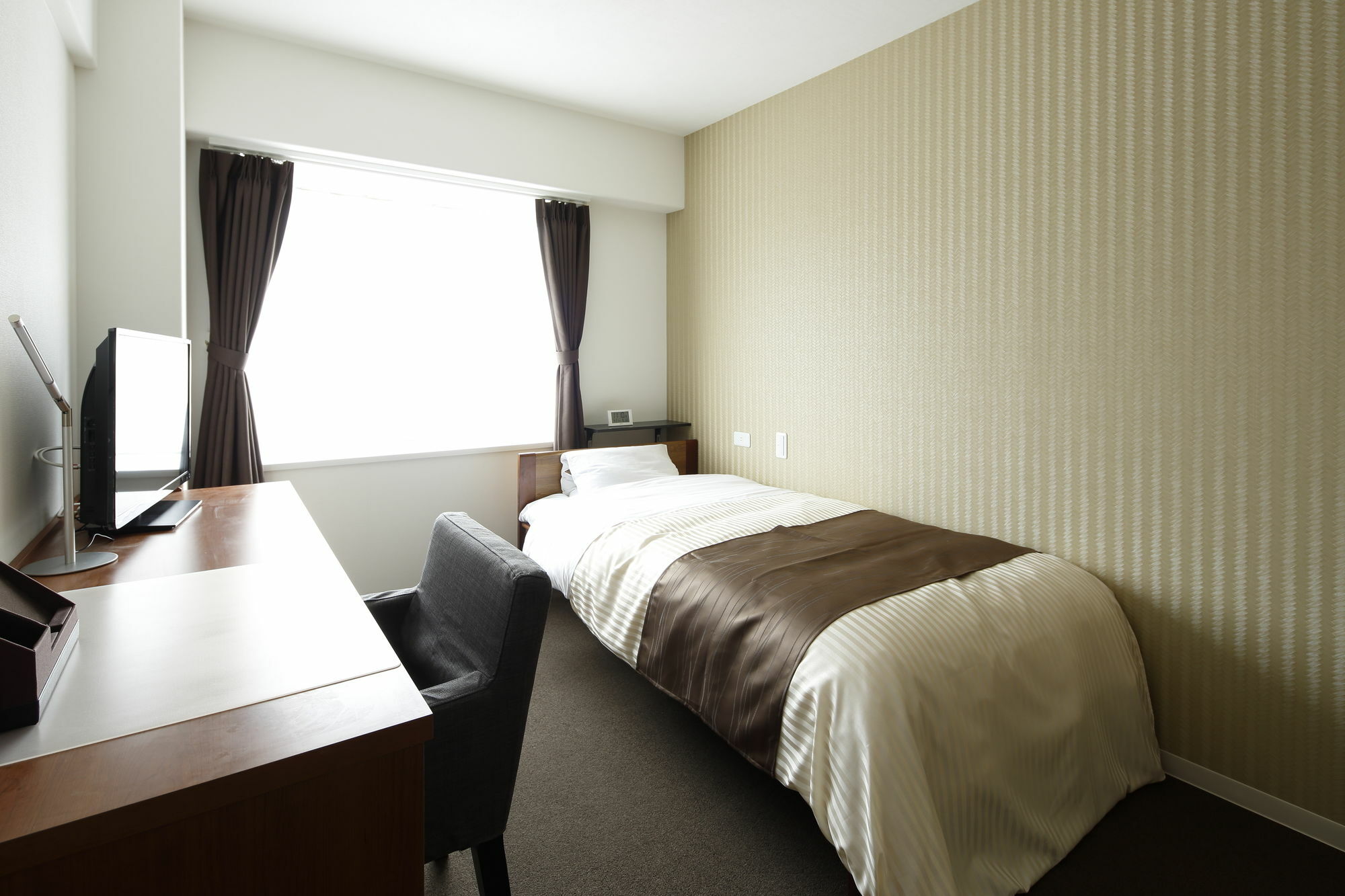 Kyou Bar Lounge & Inn Sendai Buitenkant foto