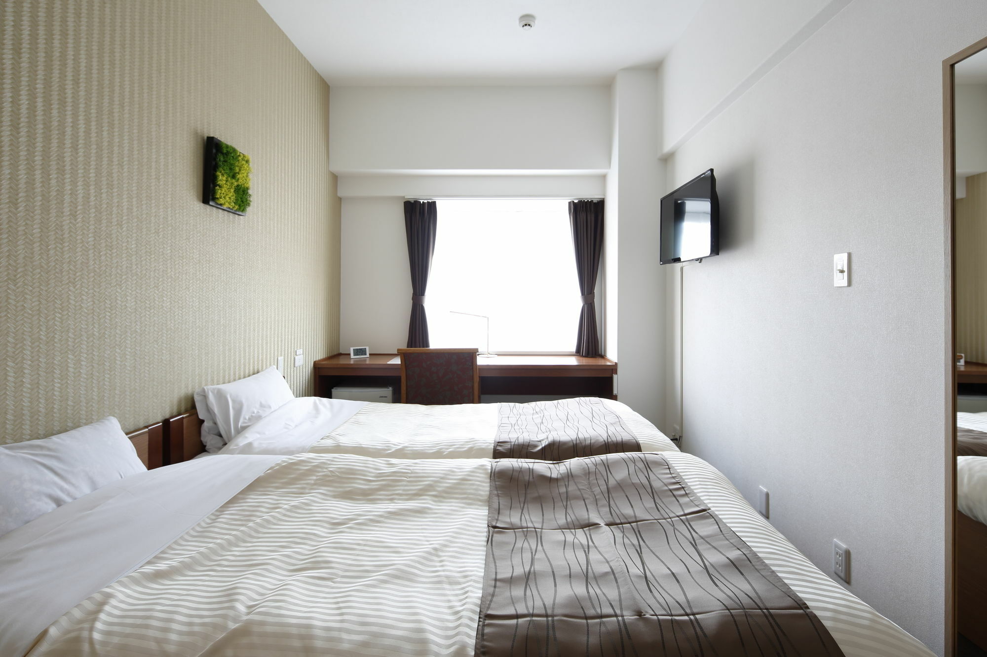 Kyou Bar Lounge & Inn Sendai Buitenkant foto