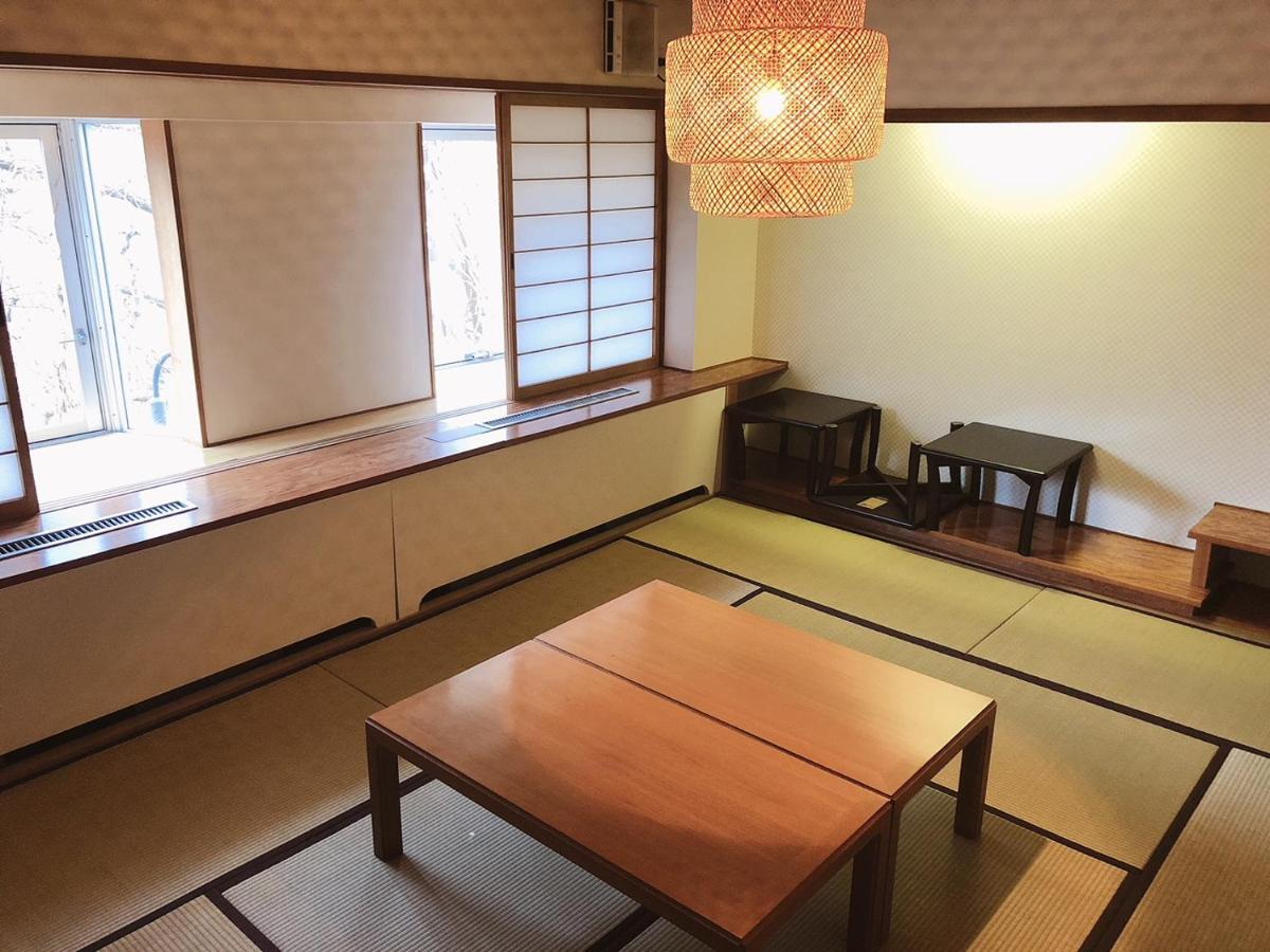 Kyou Bar Lounge & Inn Sendai Buitenkant foto
